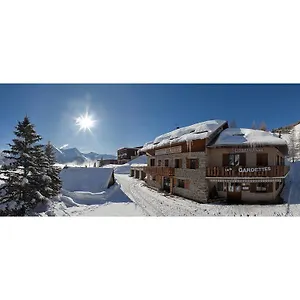 Les Gardettes Hotel